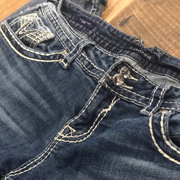 Vigoss Jean Capri Pants - Picture 4 of 5